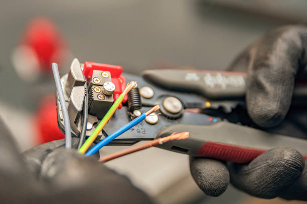 Best Affordable Emergency Electrician  in Halifax, VA
